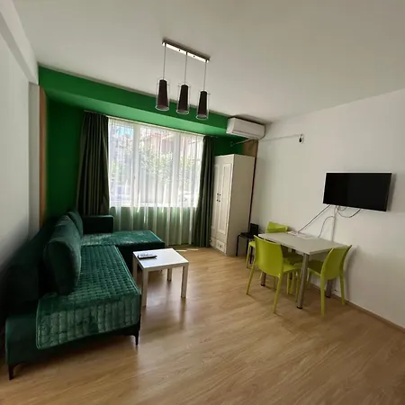Iskra Apartment *